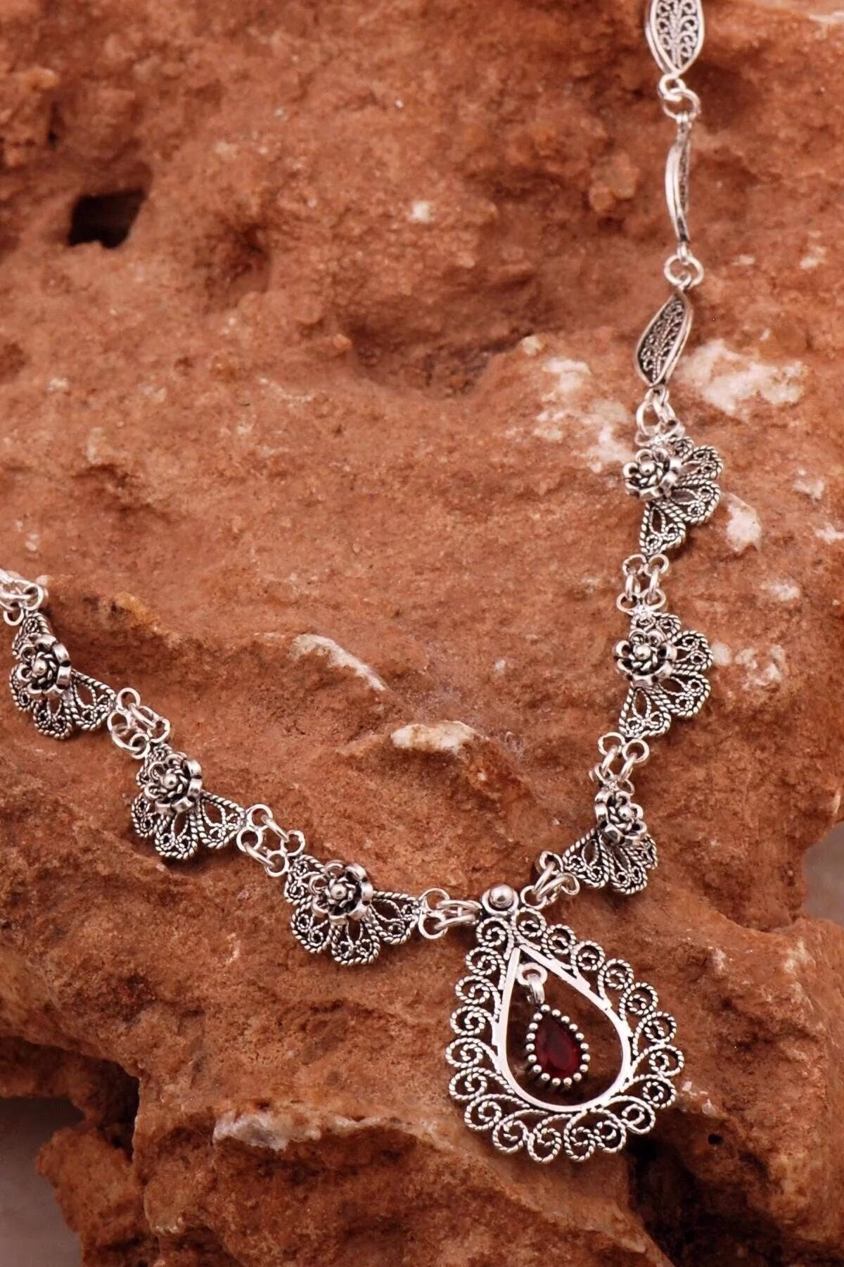 Handcrafted Silver Filigree Necklace with Ruby Drop Pendant