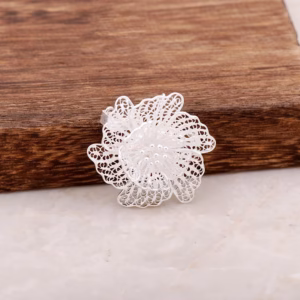 Handcrafted Sterling Silver Filigree Flower Brooch: Lace-Inspired Design