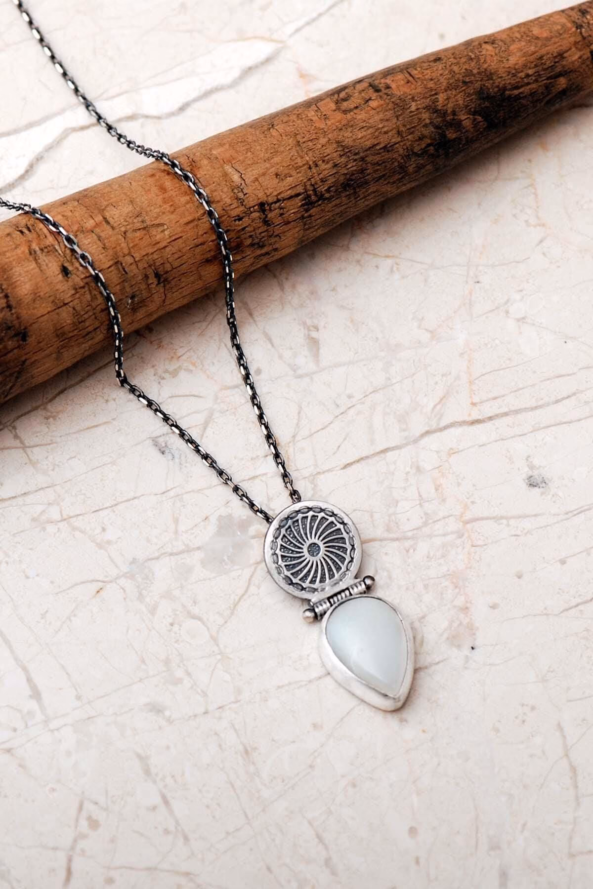 Handmade Mother of Pearl Teardrop Jewelry Set 925 Sterling Silver Vintage Antique Style