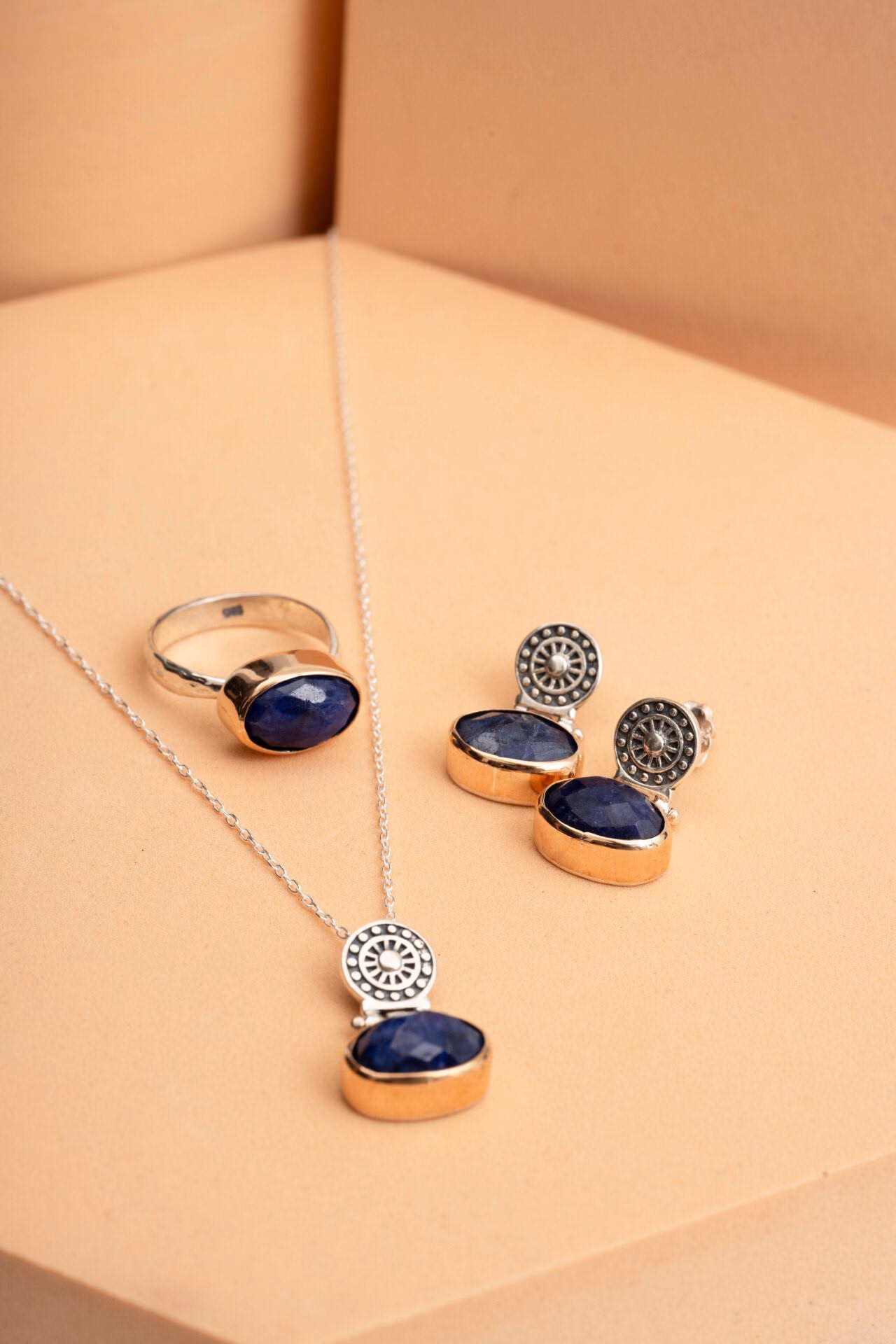 Handmade Sapphire Gemstone Antique Style 925 Sterling Silver Jewelry Set - Image 4