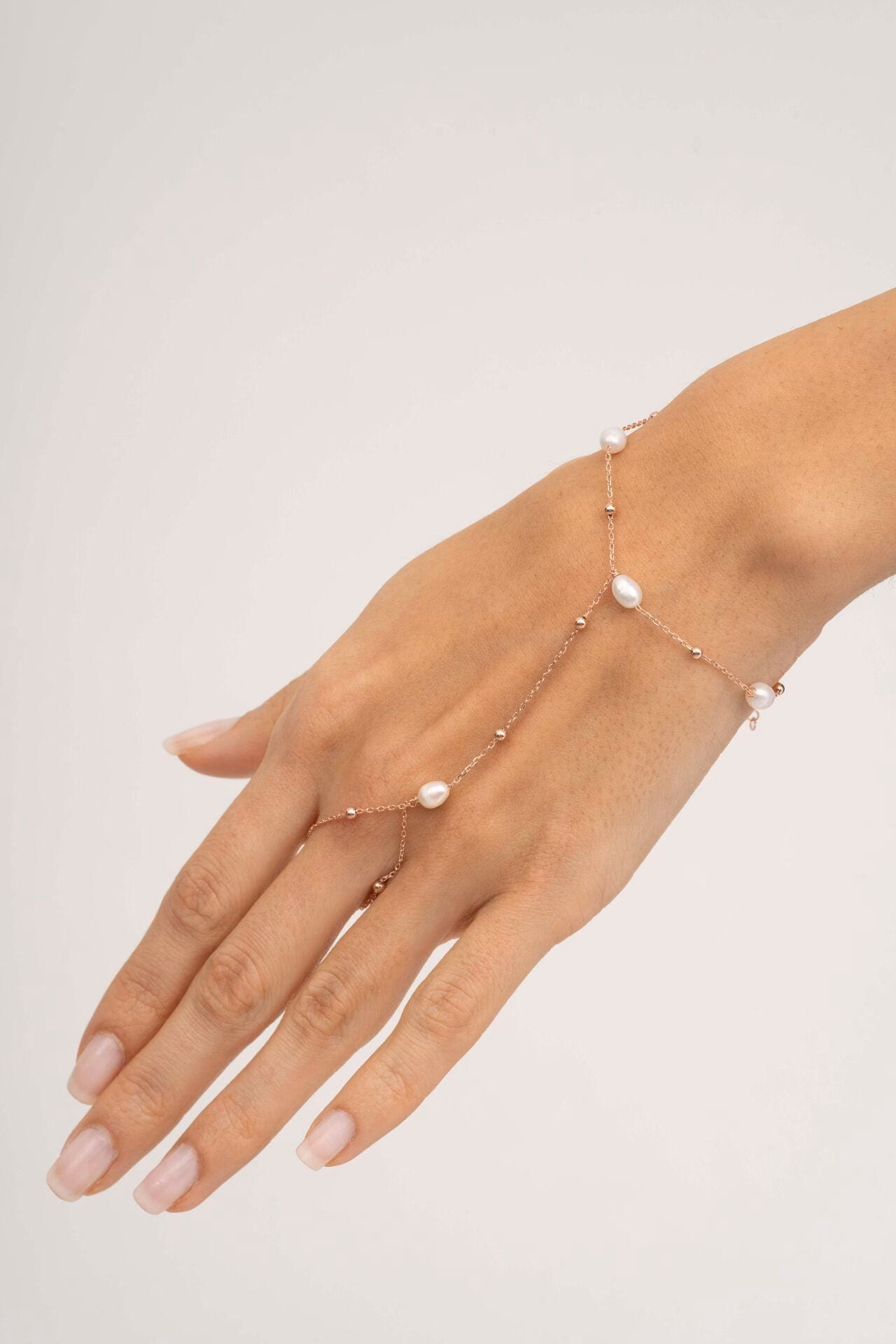 Natural Pearl Rose Gold Plated 925 Sterling Silver Hand Harness Ring Bracelet