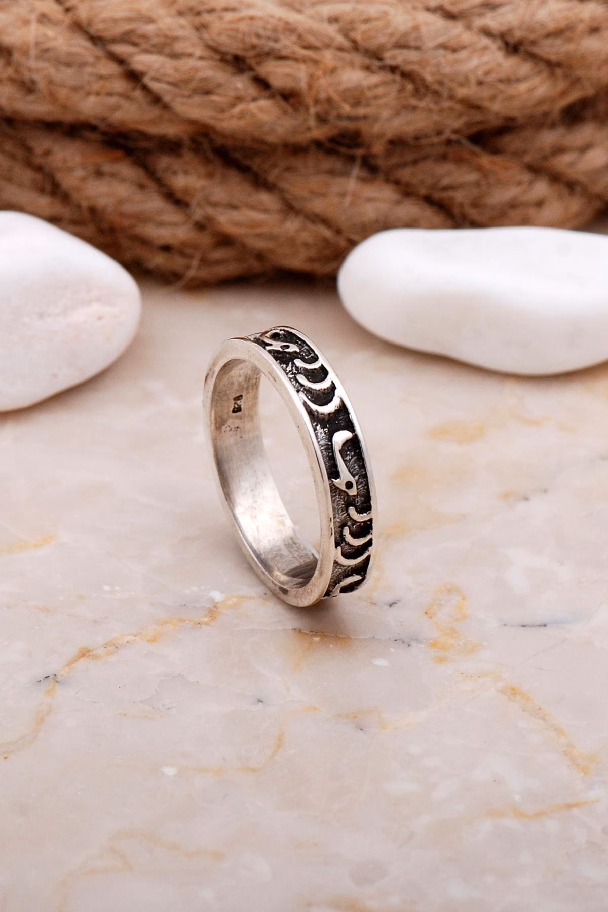 Handmade Engraved 925 Sterling Silver Ring White Gold Rhodium Plated Band